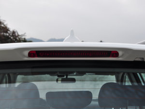 2015款升级版 1.5T 手动两驱精英型 细节外观