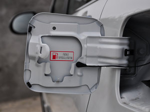 2015款升级版 1.5T 手动两驱精英型 细节外观