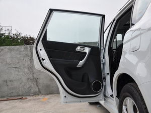 2015款升级版 1.5T 手动两驱精英型 左后车门