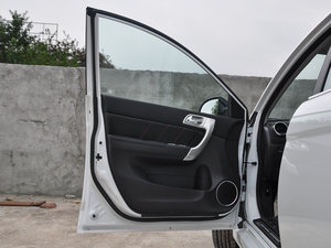 2015款升级版 1.5T 手动两驱精英型 驾驶位车门