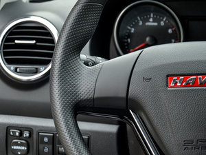 2015款升级版 1.5T 手动两驱都市型 中控区