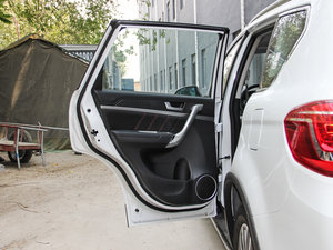 2015款运动版 1.5T 自动两驱豪华型 左后车门