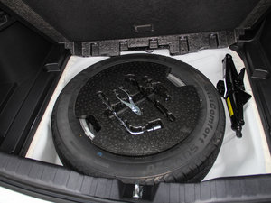 2015款运动版 1.5T 自动两驱豪华型 备胎