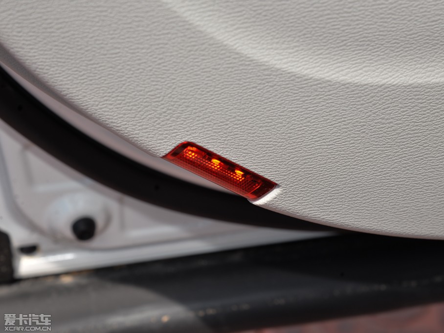 2015�����H6 Coupe 2.0T ���(q��) �քӾ�Ӣ��