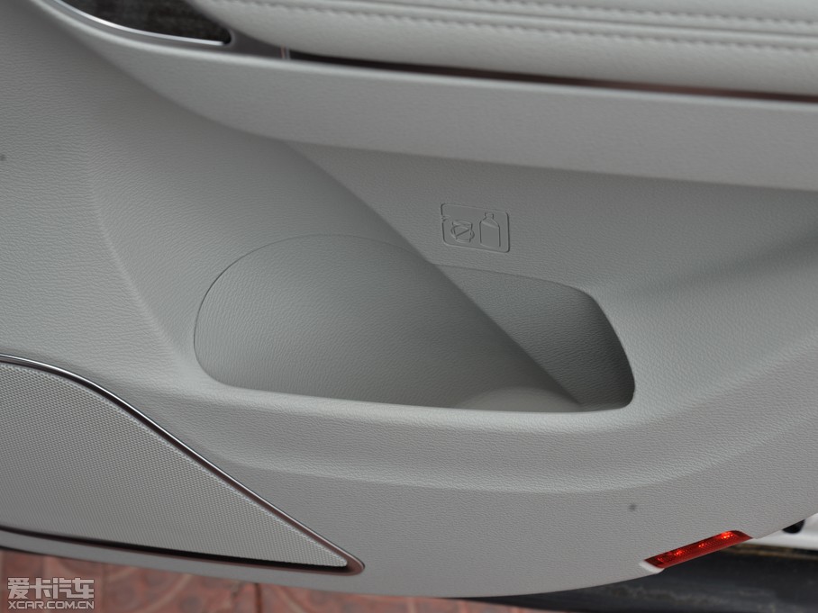 2015�����H6 Coupe 2.0T ���(q��) �ք�(d��ng)��Ӣ��