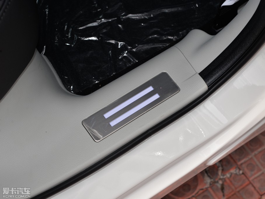 2015�����H6 Coupe 2.0T ��� �քӾ�Ӣ��