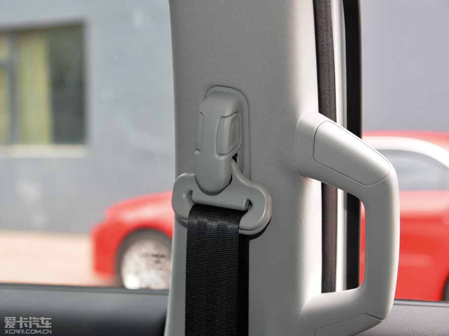 2015�����H6 Coupe 2.0T ��� �քӾ�Ӣ��