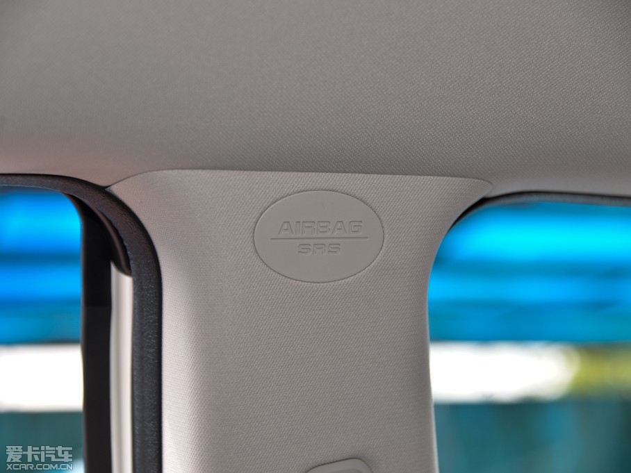 2015�����H6 Coupe 2.0T ��� �քӾ�Ӣ��