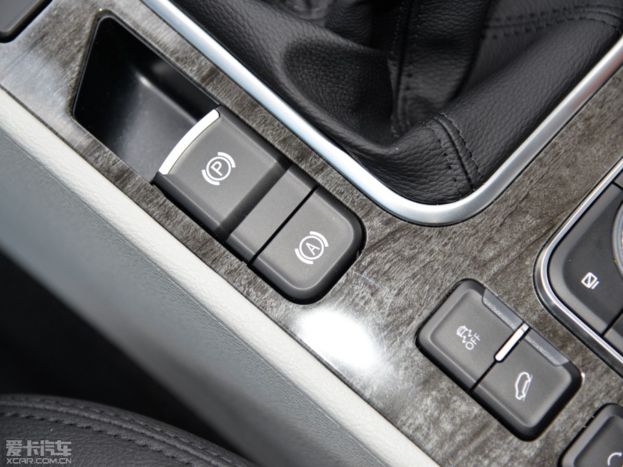 2015�����H6 Coupe 2.0T ��� �քӾ�Ӣ��