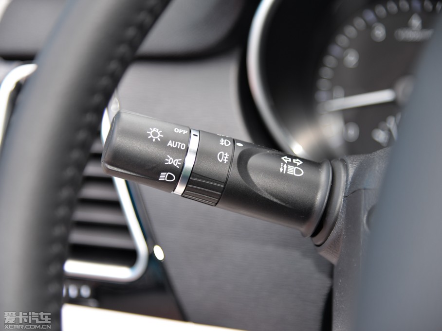 2015�����H6 Coupe 2.0T ��� �քӾ�Ӣ��