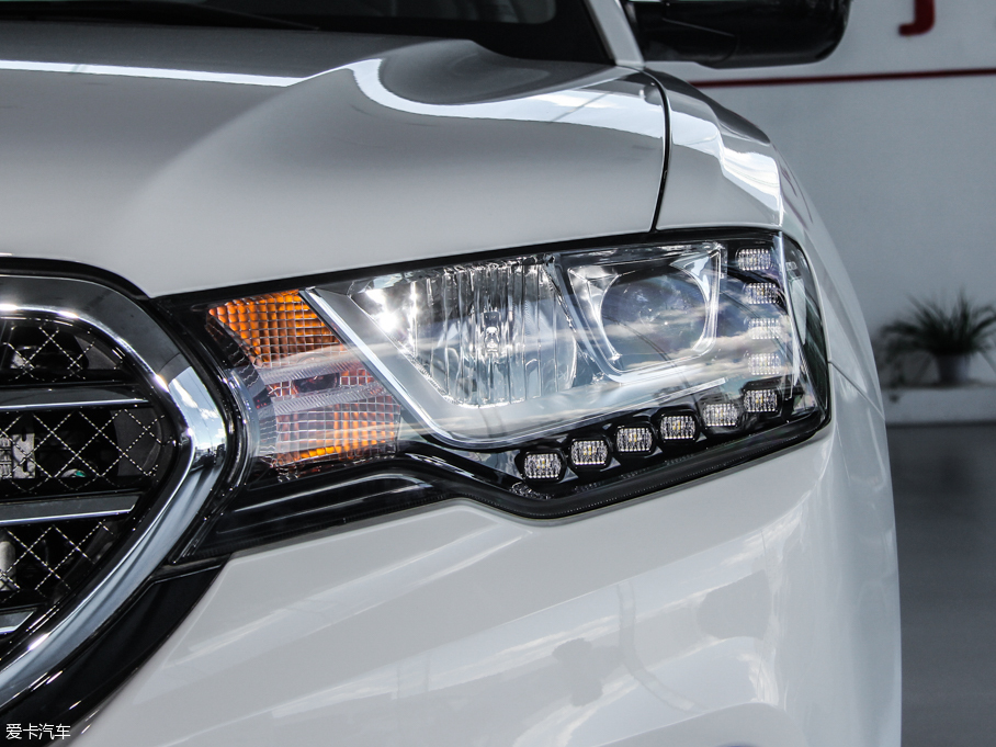 2015�����H6 Coupe 2.0T ��� �քӶ�����