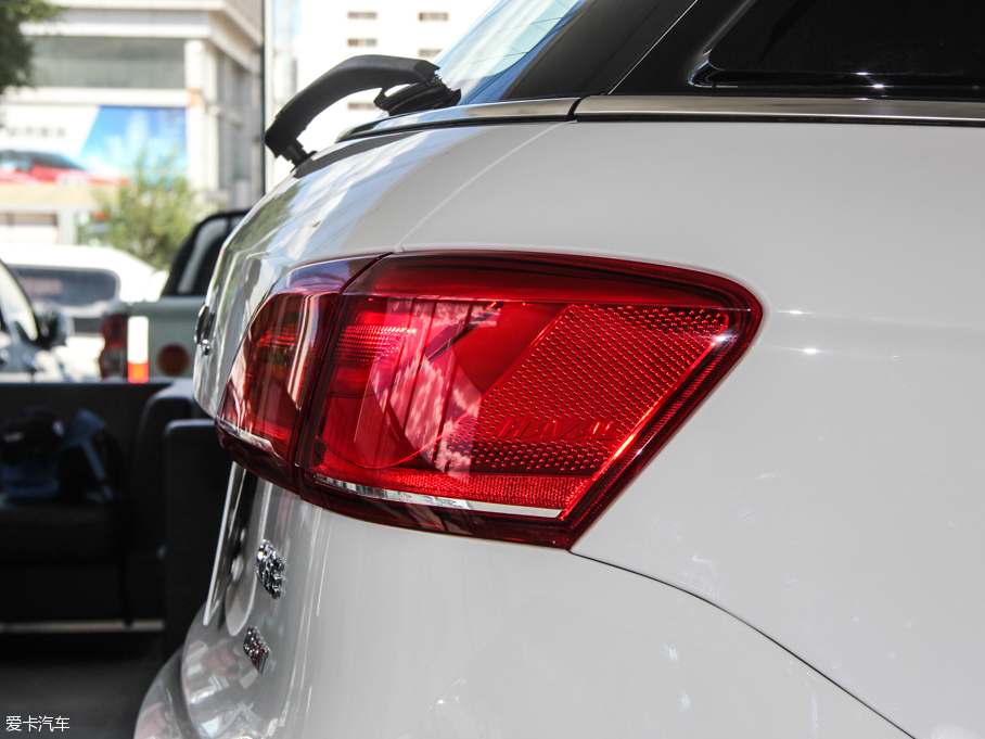 2015�����H6 Coupe 2.0T ��� �քӶ�����