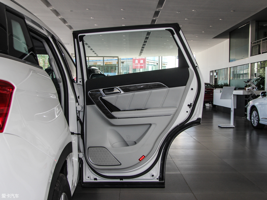 2015�����H6 Coupe 2.0T ��� �քӶ�����