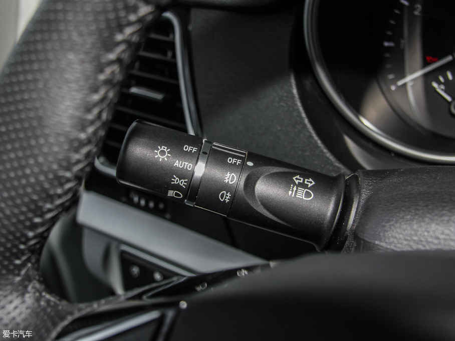 2015�����H6 Coupe 2.0T ��� �քӶ�����