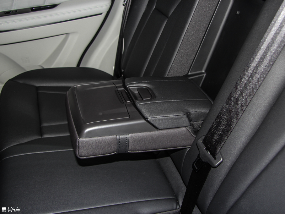 2015�����H6 Coupe 2.0T ��� �քӶ�����