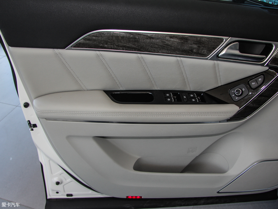 2015�����H6 Coupe 2.0T ��� �քӶ�����