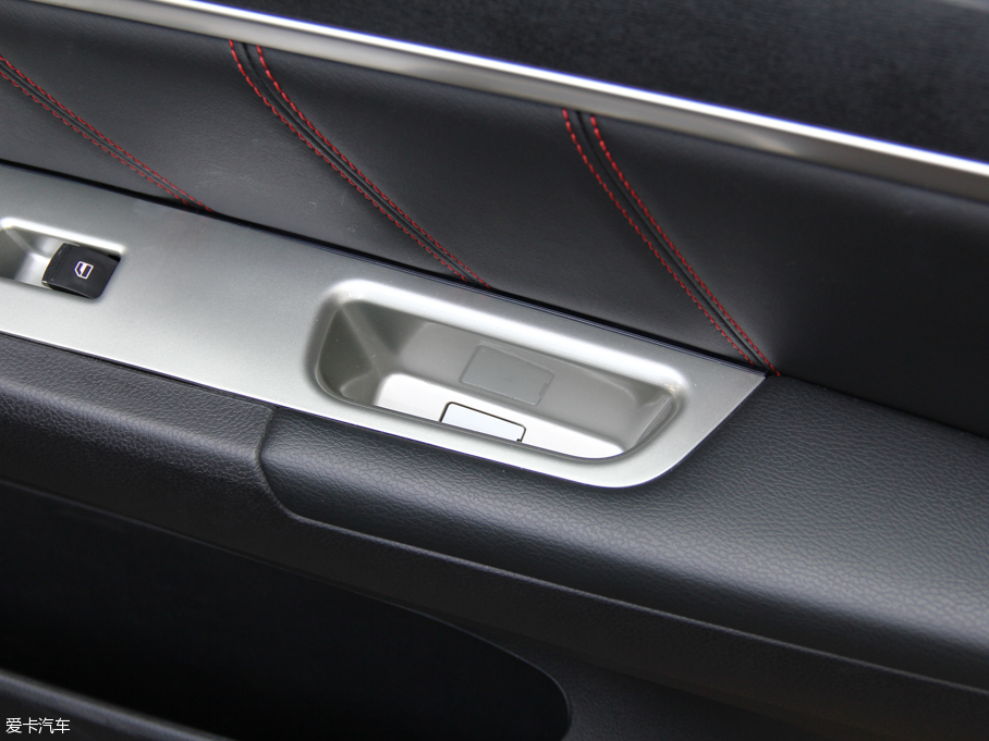 2015H6 \Ӱ 1.5T ԄӃ