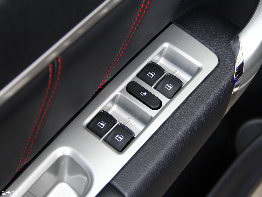 2015H6 \Ӱ 1.5T ԄӃ