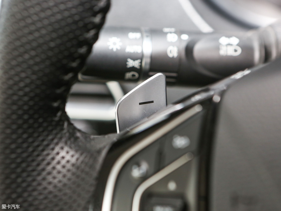 2015�����H6 Coupe 2.0T ��� DCT��Ӣ��