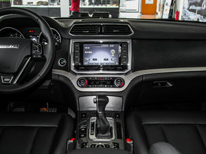 2015款2.0T 两驱 DCT精英型 中控台