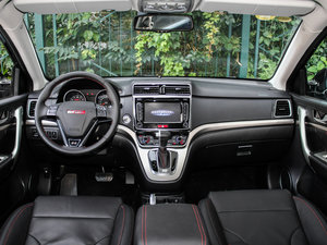 2015款运动版 1.5T 自动两驱尊享型 内饰全景