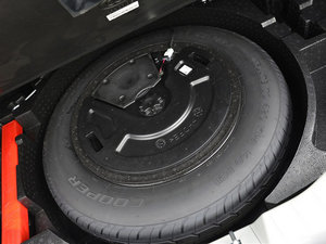 2015款运动版 1.5T 自动两驱尊享型 备胎
