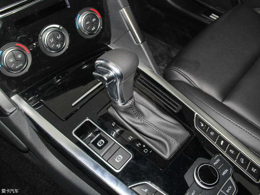 2016H7 {(ln)(bio) 2.0T ԄӃ(q)Ӣ