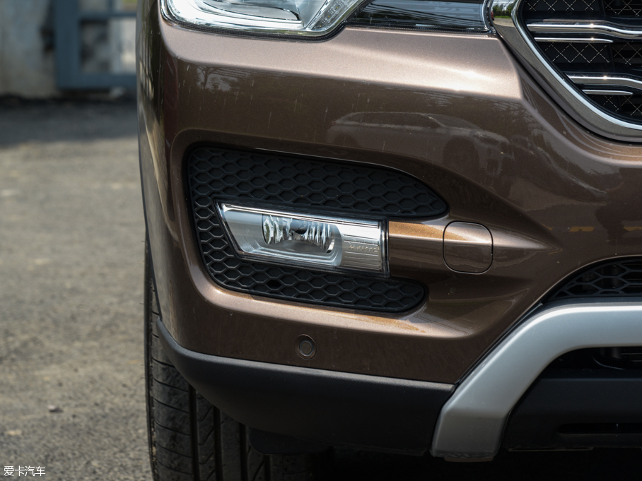 2016H7 { 2.0T ԄӃ(q)A