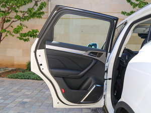 2016{ 2.0T ԄӃm ܇T