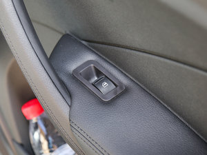 2016{ 2.0T ԄӃm п؅^