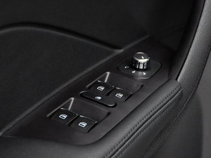 2016{ 2.0T ԄӃ(q)A {܇ƅ^(q)	