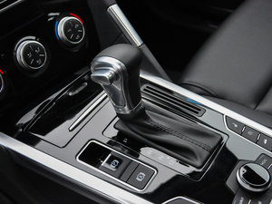 2016{ 2.0T ԄӃ(q)A QU