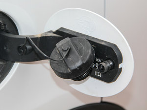 2016{ 2.0T ԄӃ򌾫Ӣ ^