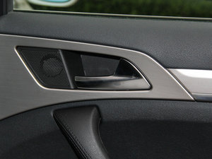 2016{ 2.0T ԄӃ򌾫Ӣ g