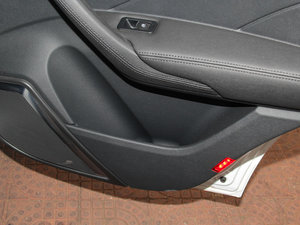 2016{ 2.0T ԄӃ򌾫Ӣ g