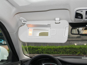 2016{ 2.0T ԄӃ򌾫Ӣ ꖰ壨