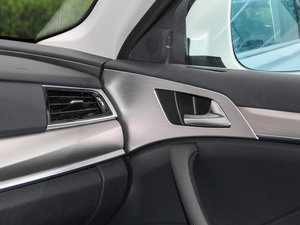 2016{ 2.0T ԄӃ򌾫Ӣ g