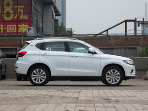 2016款红标 1.5T 自动两驱精英版 整体外观