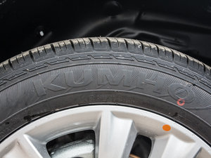 2016款红标 1.5T 自动两驱精英版 轮胎品牌