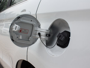 2016款红标 1.5T 手动两驱舒适版 油箱盖