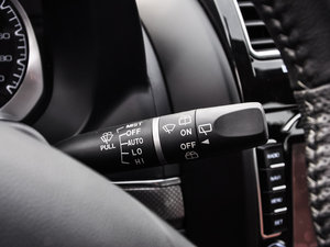 2016款经典版 2.0T 手动两驱精英型 中控区