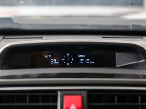 2016款经典版 2.0T 手动四驱精英型 中控区