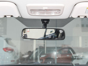 2016{ 1.5L AMT ܇ȺҕR