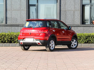2016款红标 1.5L 手动尊贵型 整体外观