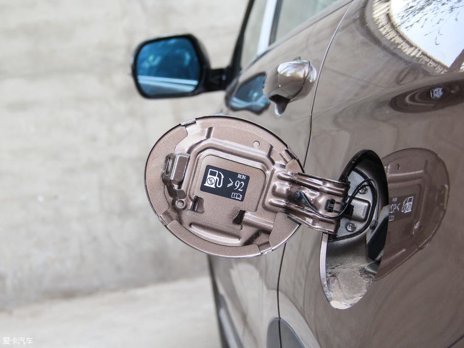 2016�����H6 Coupe 1.5T �ԄӃ�򌾫Ӣ��