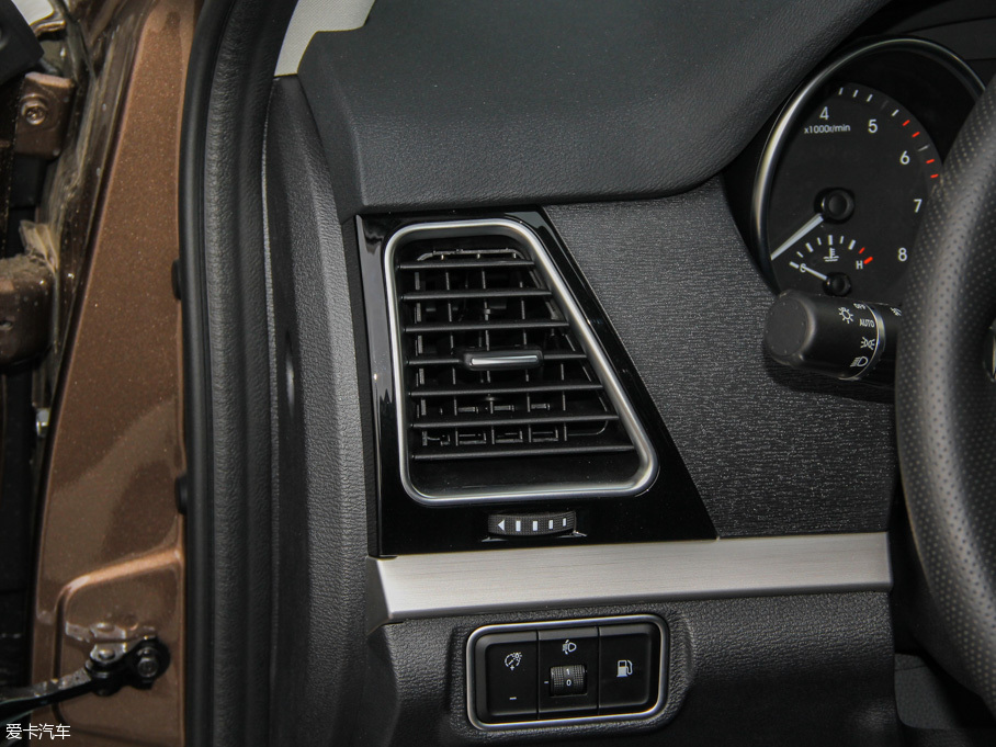 2016�����H6 Coupe 1.5T �ԄӃ�򌾫Ӣ��