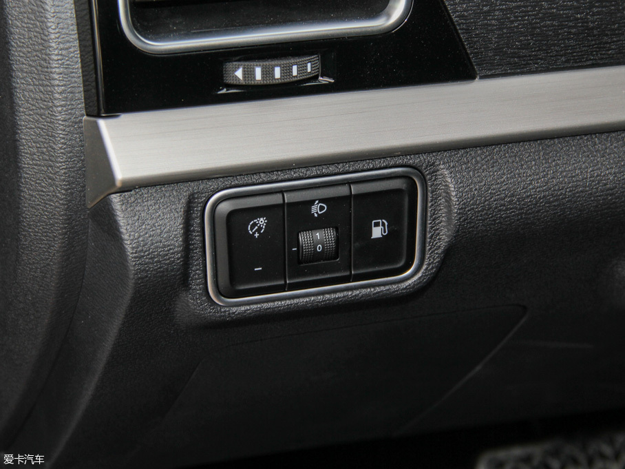 2016�����H6 Coupe 1.5T �ԄӃ�򌾫Ӣ��