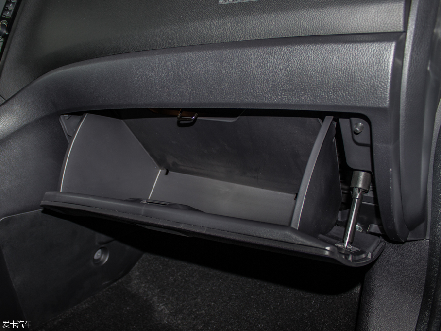 2016H6  1.5T ԄӃ򌾫Ӣ