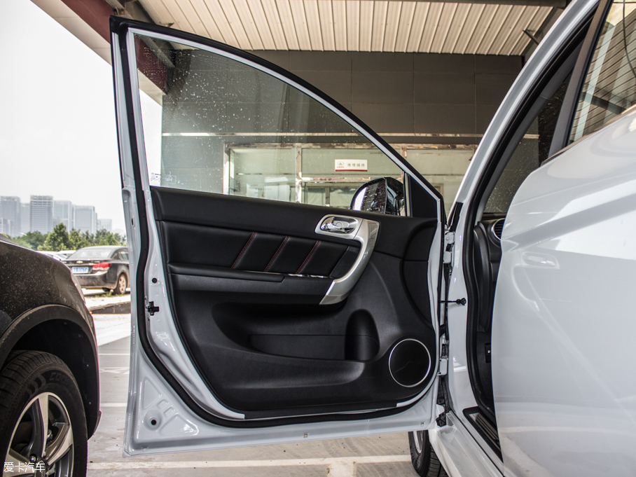 2016H6  1.5T ԄӃ򌾫Ӣ