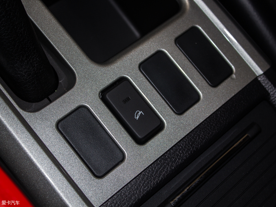 2016H6  1.5T ԄӃ򌾫Ӣ